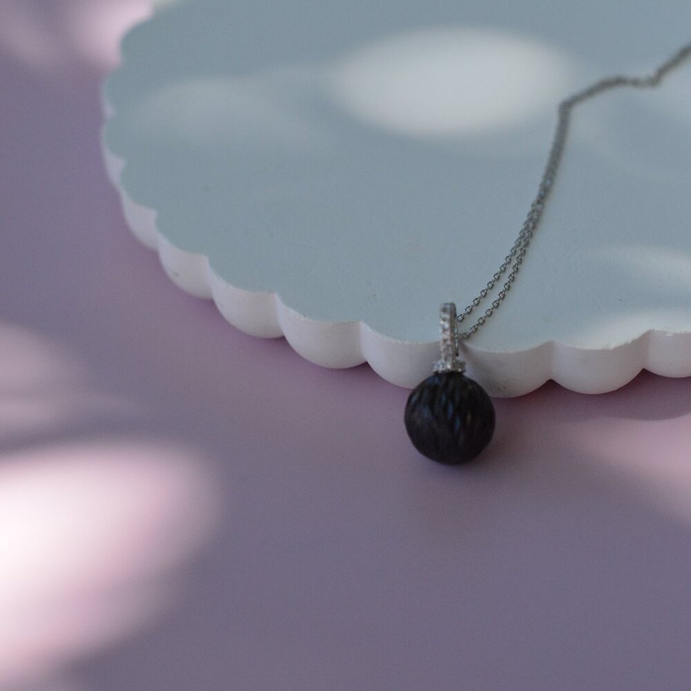 19" Tahitian Pearl Carved Necklace - Sterling Silver